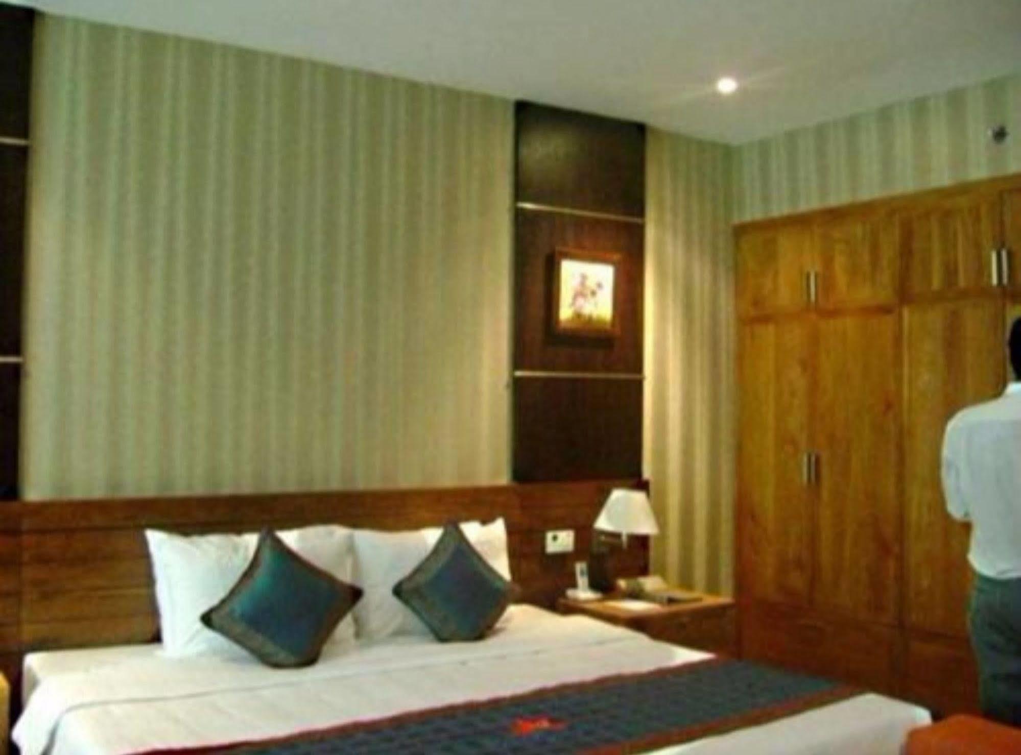 Petro Hotel Vung Tau Kültér fotó