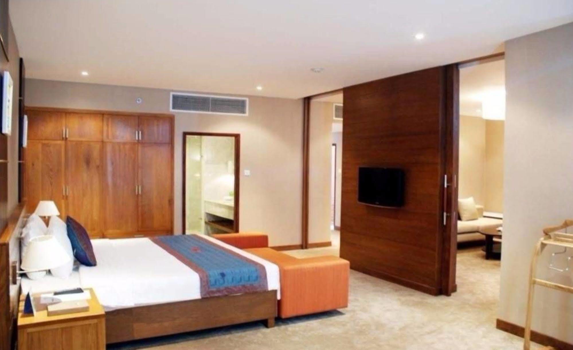 Petro Hotel Vung Tau Kültér fotó